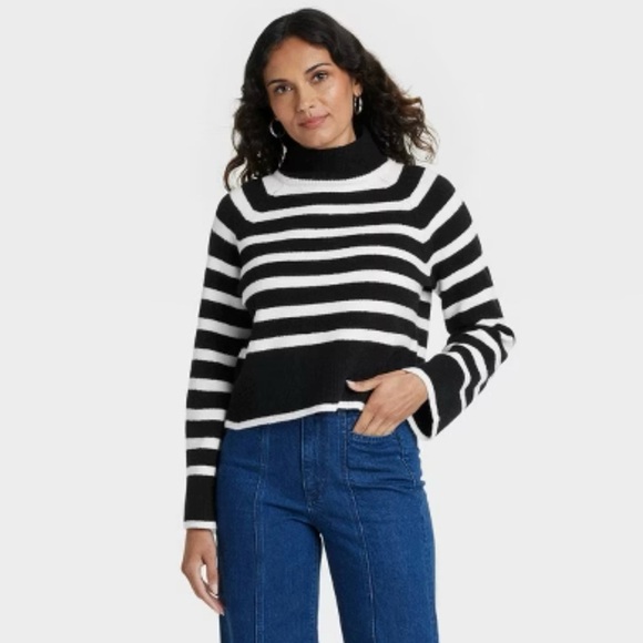 Universal Thread Black and White Cowl Neck Sweater 🦓 🖤 - Picture 1 of 7